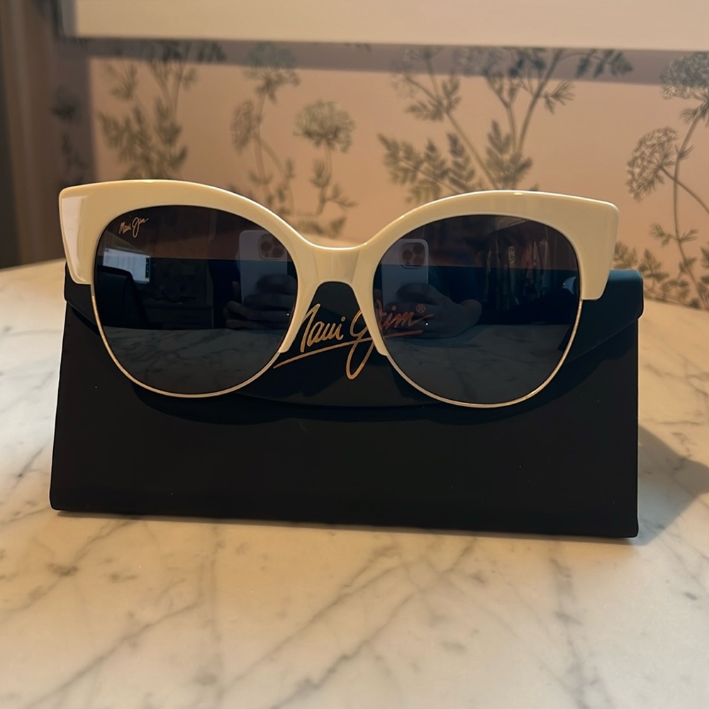 Perfect Condition Maui Jim Sunglasses
